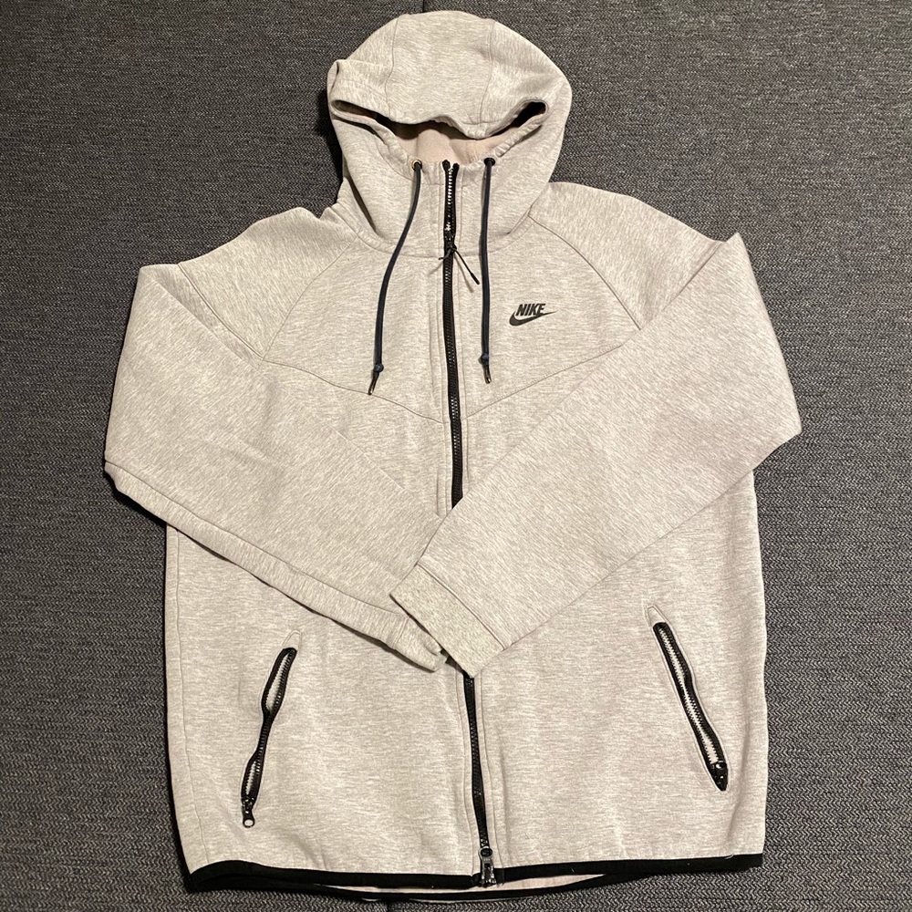 Nike tech fleece jacket